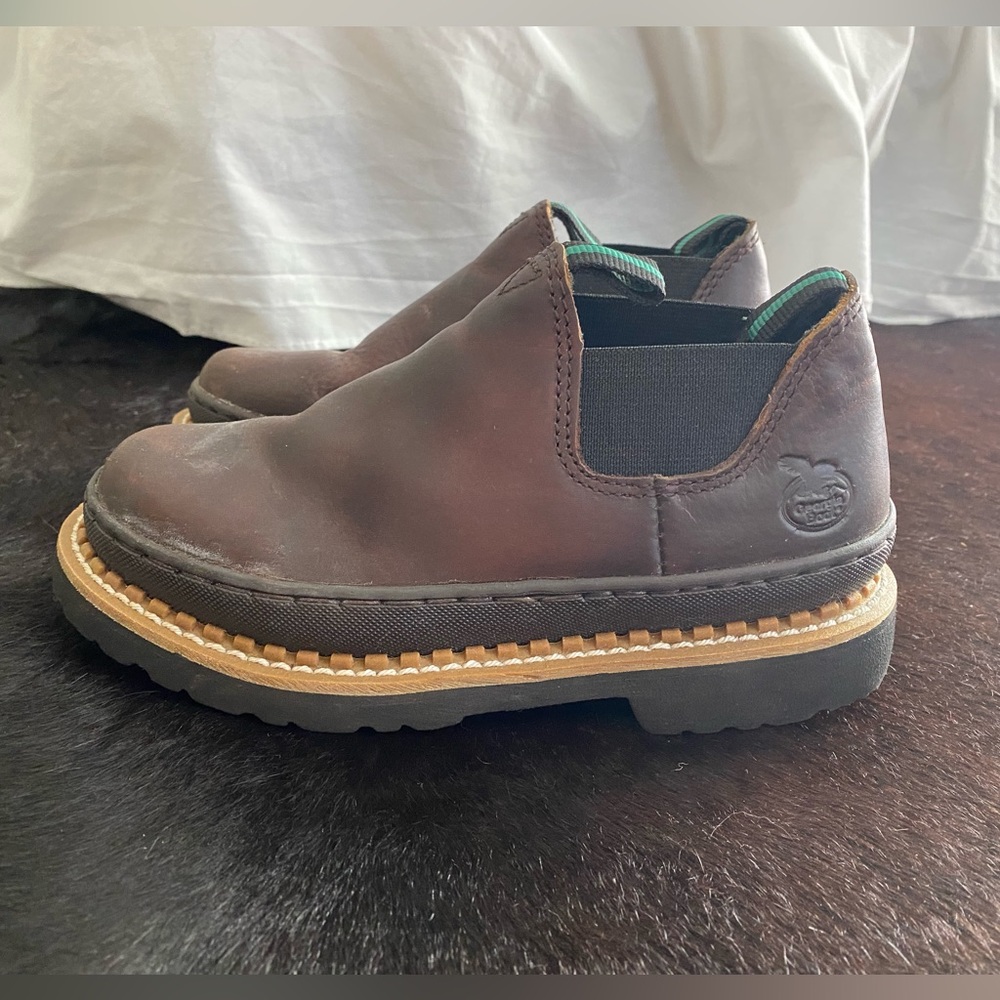Georgia Boot Romeos. Color brown. size boys 3.
